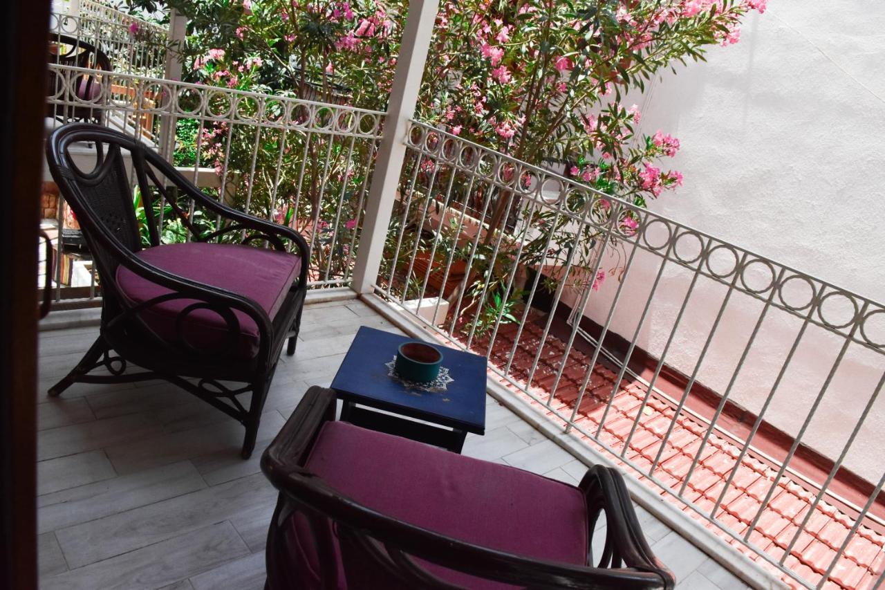 Smyrna Pansiyon Kaş Buitenkant foto
